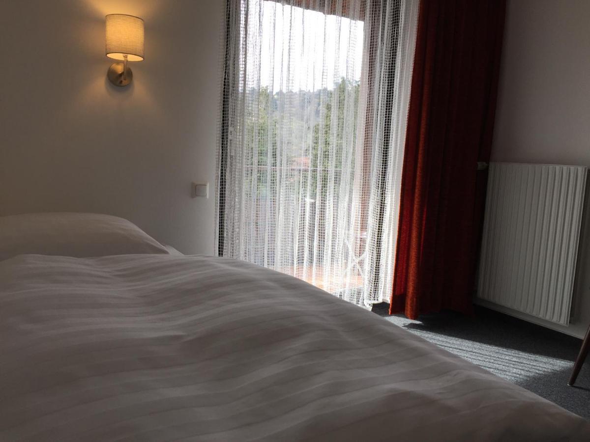 Gaestehaus Faessle Weinstadt Kültér fotó